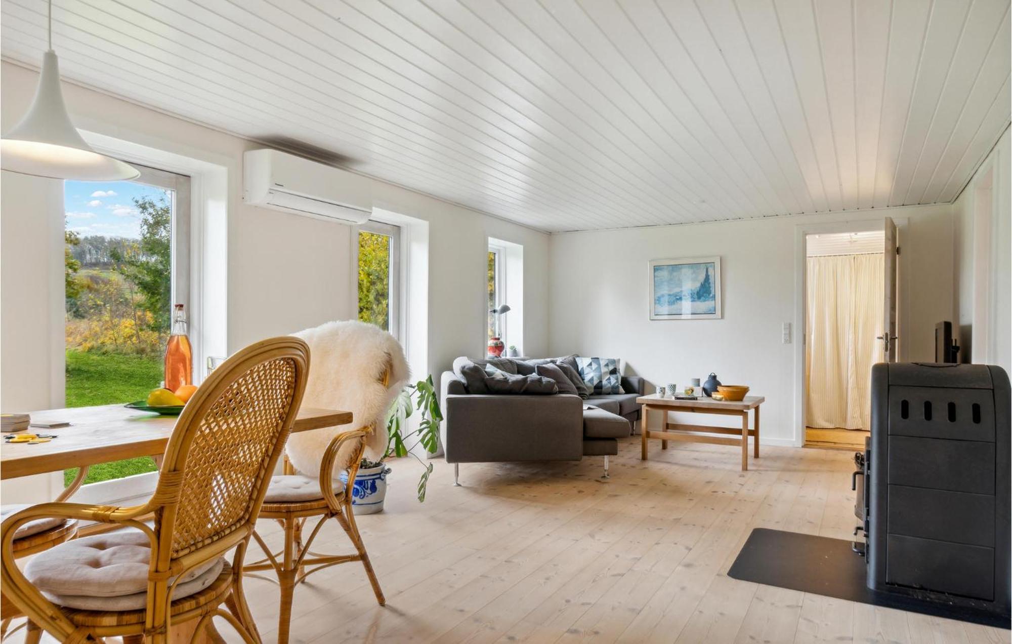 2 Bedroom Cozy Home In Fjerritslev Exterior foto
